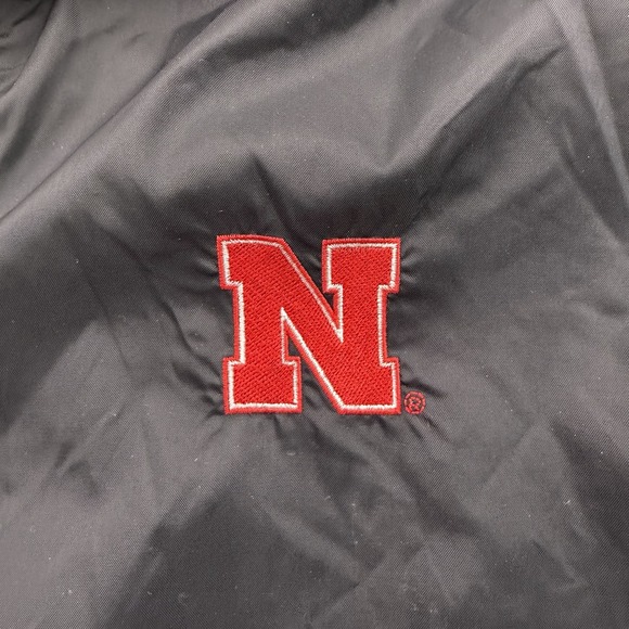 Nebraska Huskers Columbia Full Zip Hooded Windbreaker Jacket Men's Medium Rain - Picture 2 of 8